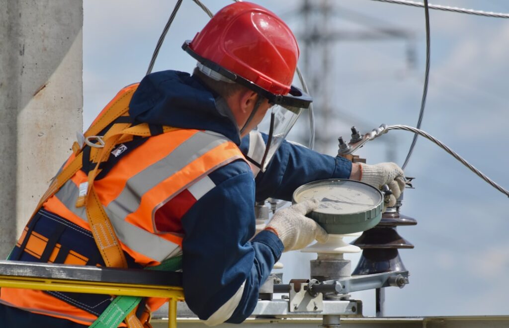 Elektriker i Gunsta - El- och Datainstallatören utför elinstallationer och eljour i Gunsta